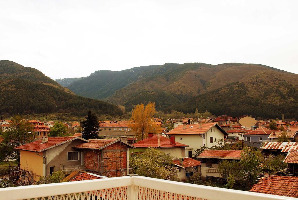 Семеен Хотел Виа Лакус Sapareva Banya Kamer foto